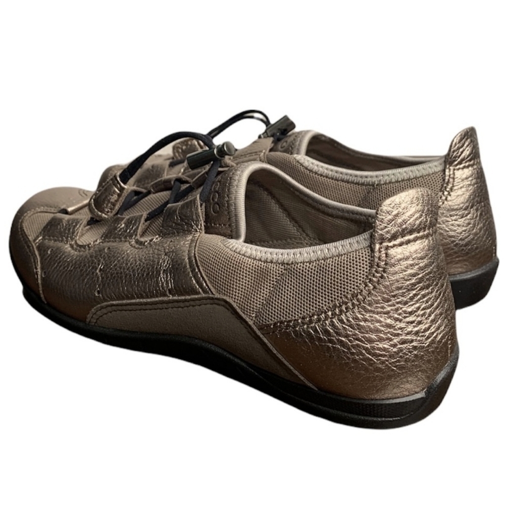 Ecco Bluma Toggle Sneakers - Picture 5 of 10
